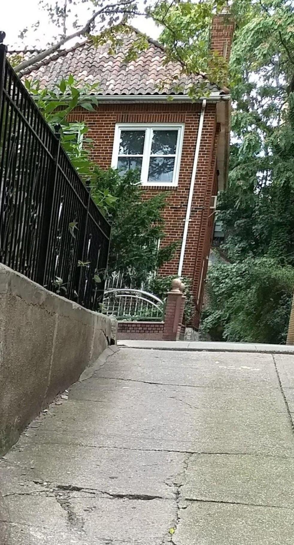 Cozy At The Heart Of Jackson Heights With Free Parking