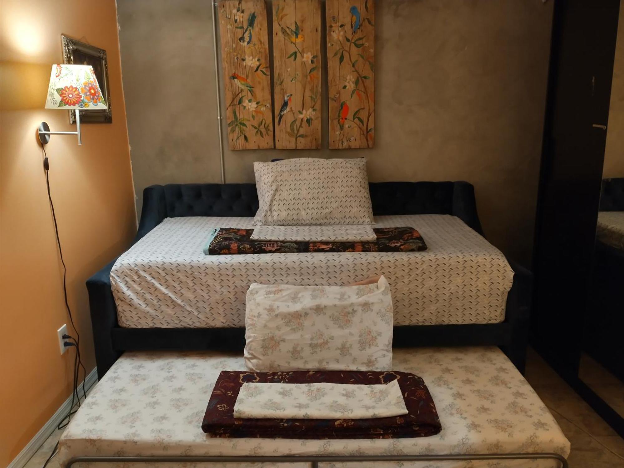 Pensión Cozy At The Heart Of Jackson Heights With Free Parking *