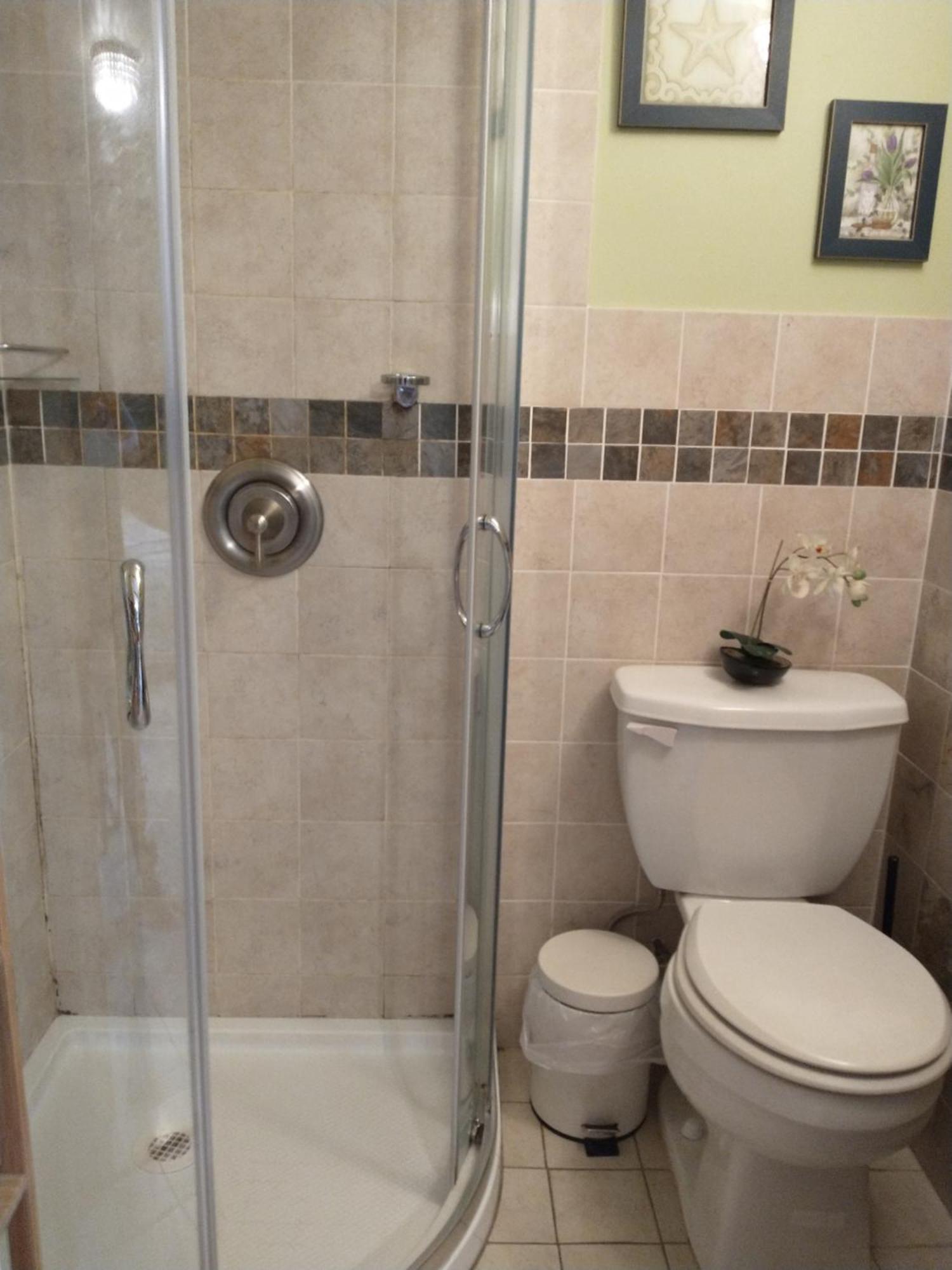 Cozy Rooms At The Heart Of Jackson Heights With Free Parking Pensión